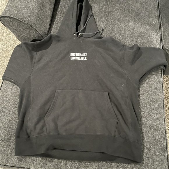 emotionally unavailable hoodie - Picture 1 of 1